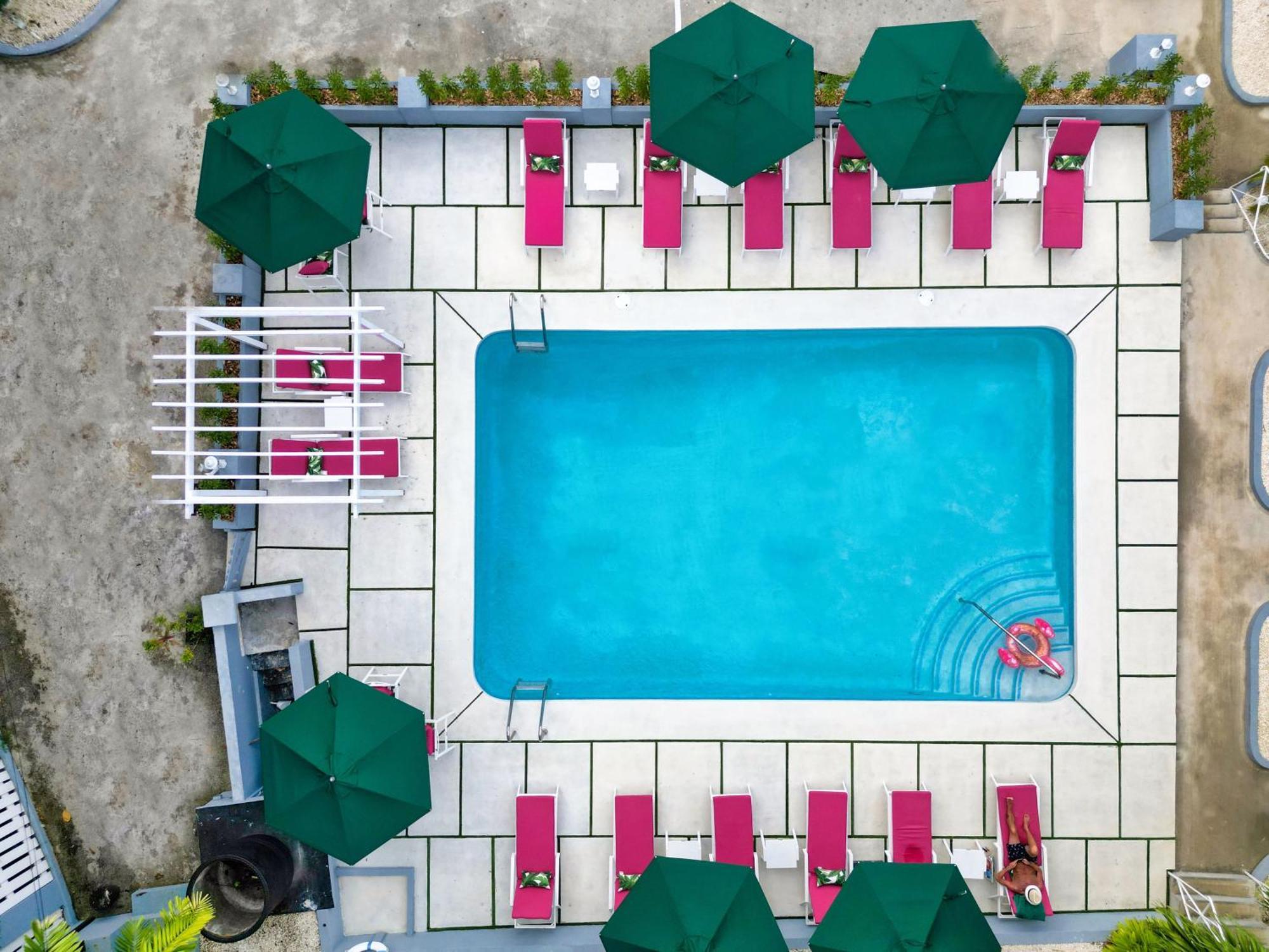 The Palms Resort Saint James Exterior photo